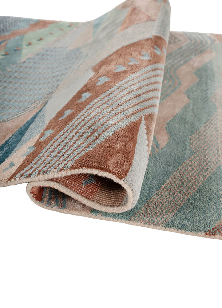 manchaha gold wool and bamboo silk hand knotted Rug - FoldShot manchaha gold wool and bamboo silk hand knotted Rug - FoldShot