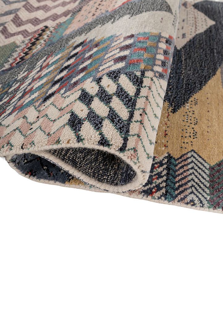 manchaha ivory wool and bamboo silk hand knotted Rug - FoldShot