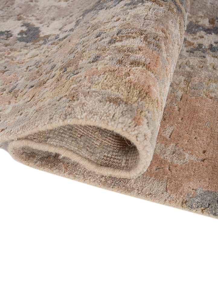 uvenuti ivory wool and bamboo silk hand knotted Rug - FoldShot uvenuti ivory wool and bamboo silk hand knotted Rug - FoldShot