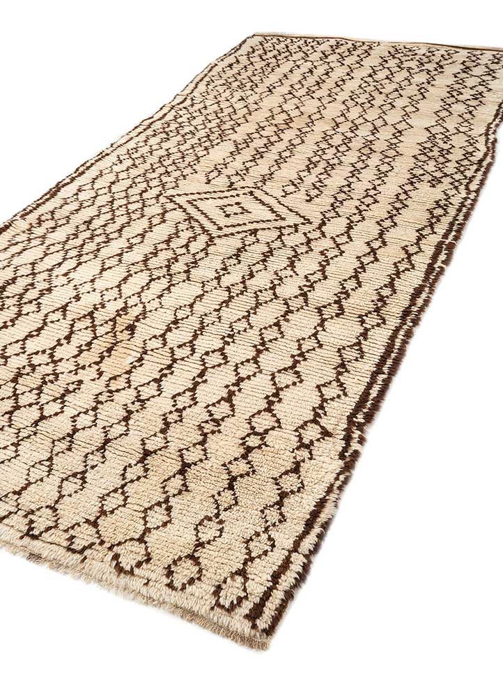 zuri ivory wool hand knotted Rug - FoldShot
