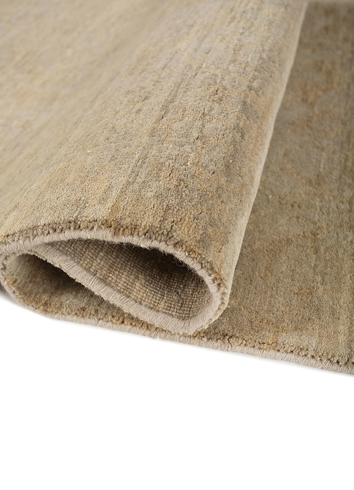 pansy ivory wool hand knotted Rug - FoldShot pansy ivory wool hand knotted Rug - FoldShot