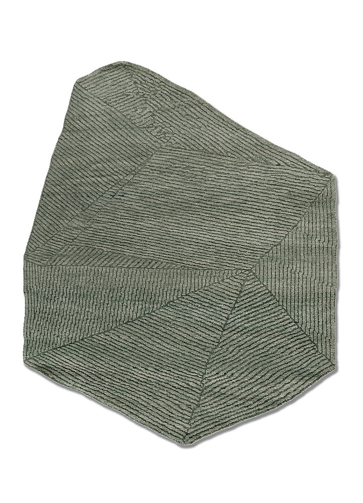 uvenuti grey and black wool hand knotted Rug - HeadShot uvenuti grey and black wool hand knotted Rug - HeadShot