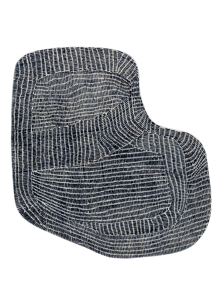 pathways grey and black wool and viscose hand tufted Rug - HeadShot