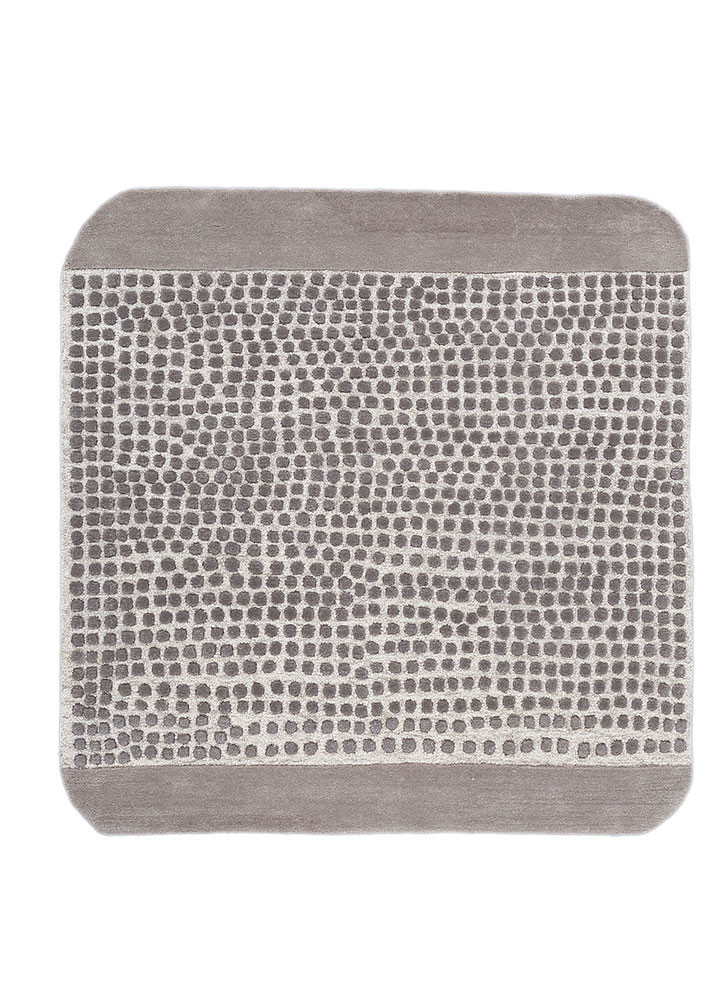 linear ivory wool and viscose hand tufted Rug - HeadShot