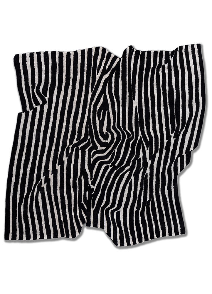 adrift grey and black wool and viscose hand tufted Rug - HeadShot