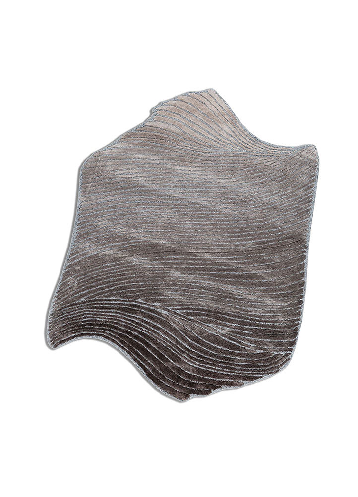 infini grey and black viscose hand tufted Rug - HeadShot