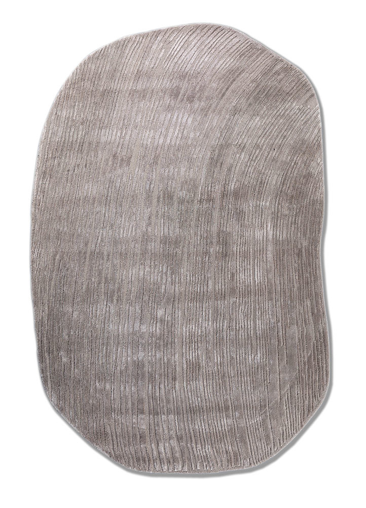 lucid grey and black wool and viscose hand tufted Rug - HeadShot lucid grey and black wool and viscose hand tufted Rug - HeadShot