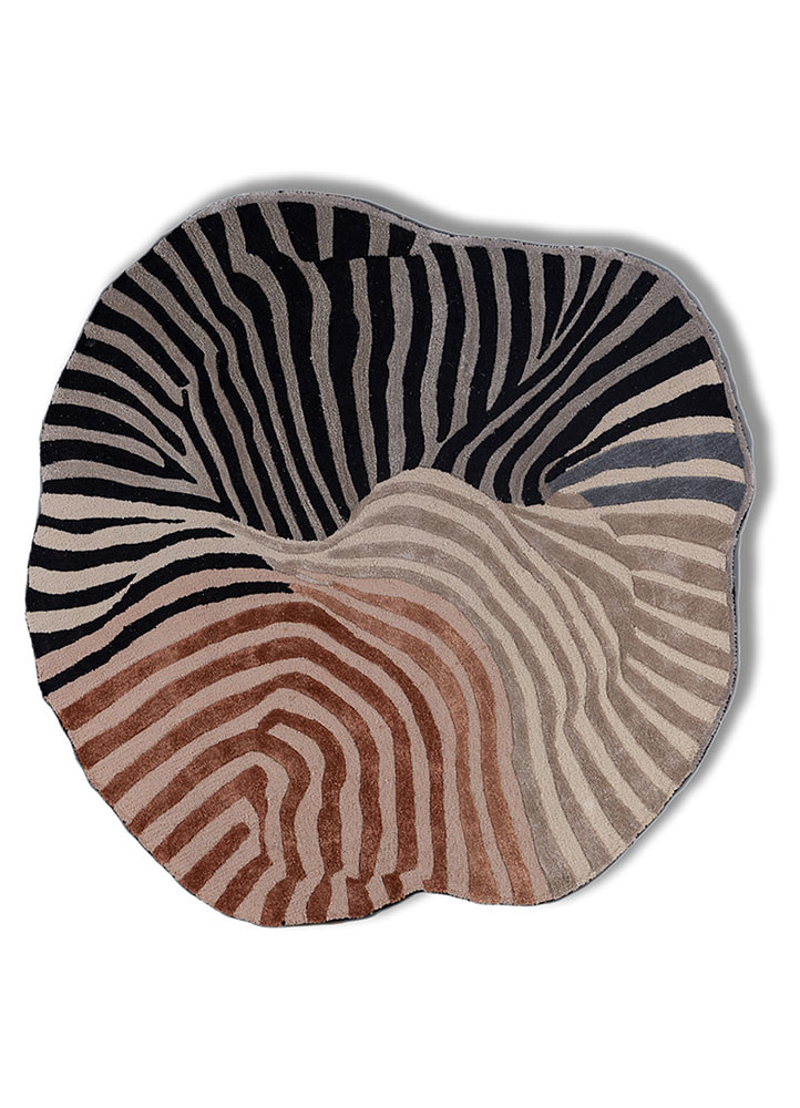 caliedo grey and black wool and viscose hand tufted Rug - HeadShot caliedo grey and black wool and viscose hand tufted Rug - HeadShot