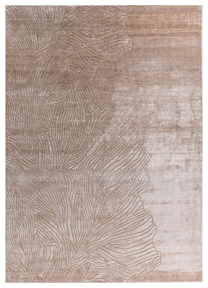 aprezo ivory bamboo silk and zari hand knotted Rug - HeadShot