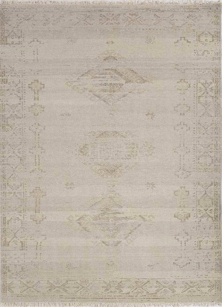 ivory wool hand knotted Rug