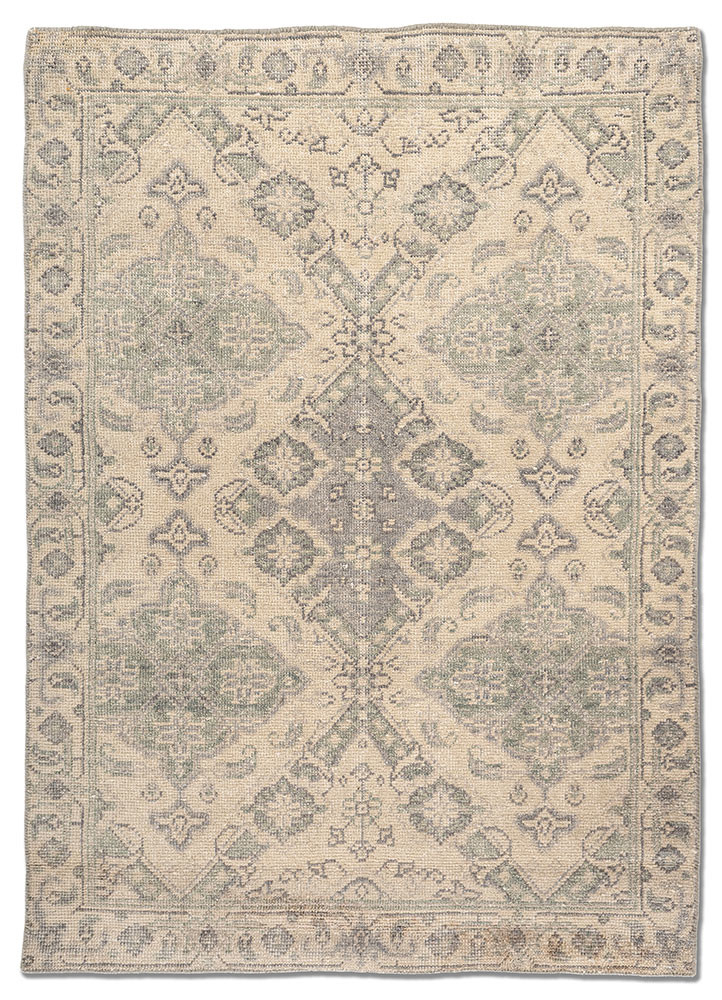 erbe grey and black wool hand knotted Rug - HeadShot erbe grey and black wool hand knotted Rug - HeadShot