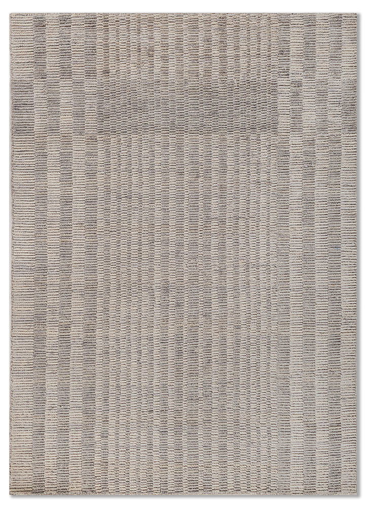 saga grey and black wool hand loom Rug - HeadShot saga grey and black wool hand loom Rug - HeadShot