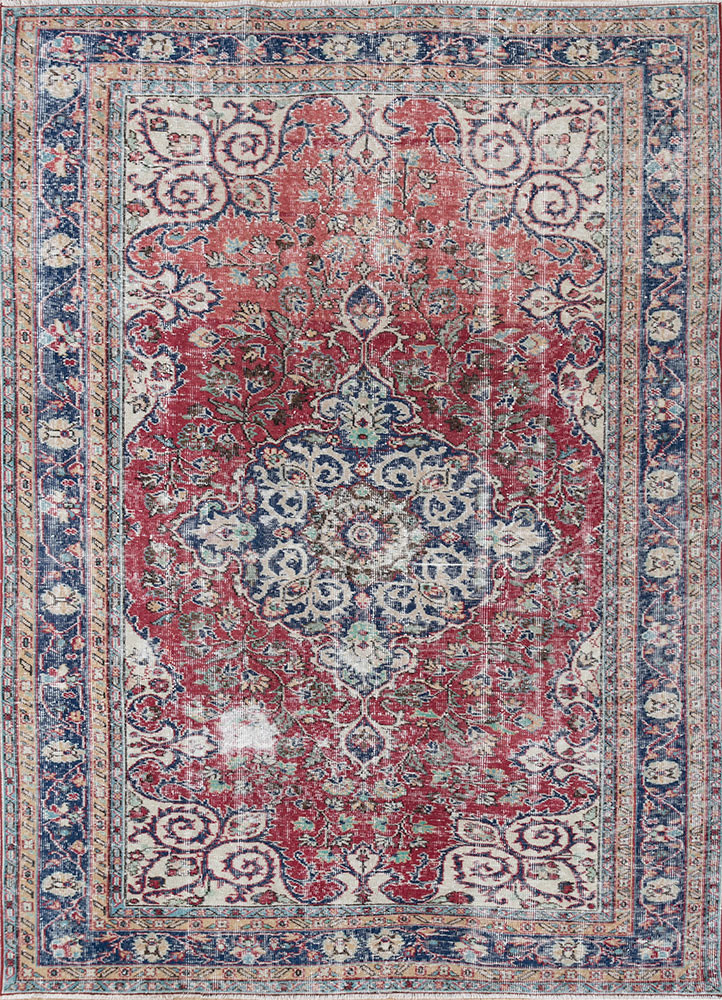 vintage red and orange wool hand knotted Rug - HeadShot