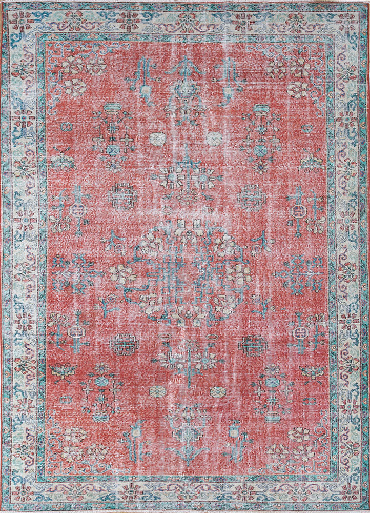 vintage red and orange wool hand knotted Rug - HeadShot vintage red and orange wool hand knotted Rug - HeadShot