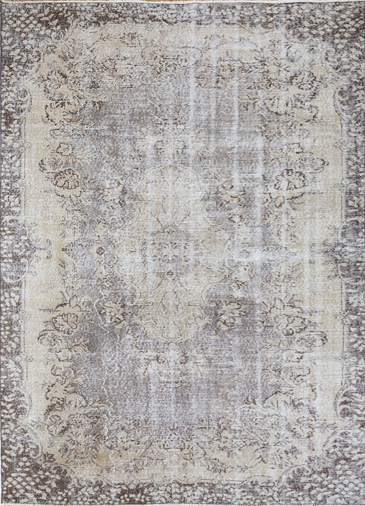 vintage beige and brown wool hand knotted Rug - HeadShot vintage beige and brown wool hand knotted Rug - HeadShot
