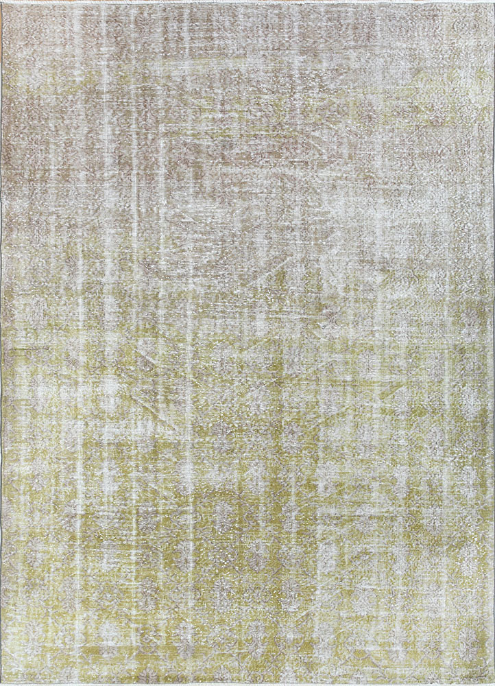 vintage green wool hand knotted Rug - HeadShot vintage green wool hand knotted Rug - HeadShot