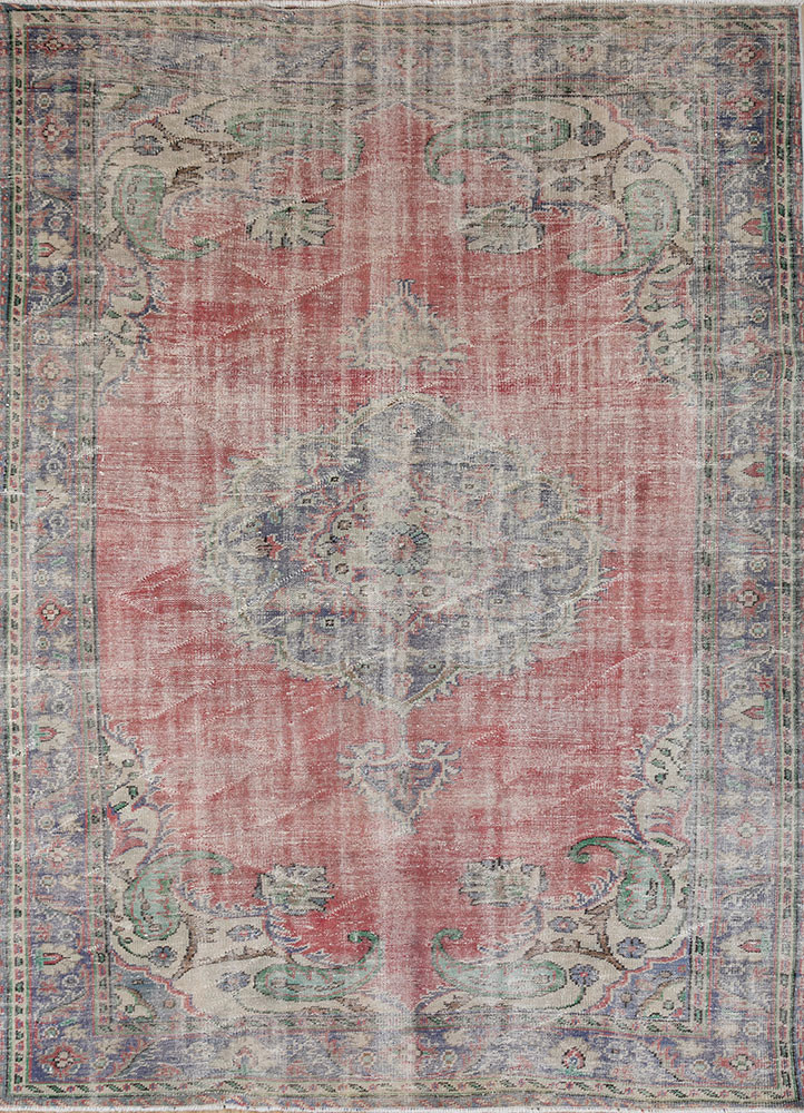 vintage red and orange wool hand knotted Rug - HeadShot vintage red and orange wool hand knotted Rug - HeadShot