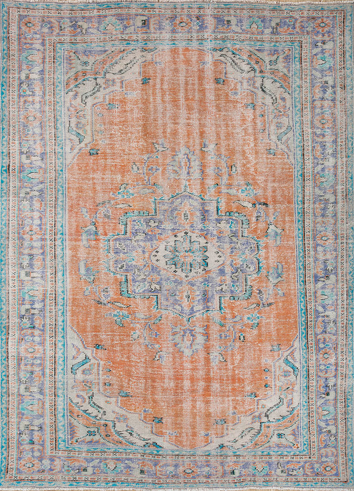 vintage red and orange wool hand knotted Rug - HeadShot vintage red and orange wool hand knotted Rug - HeadShot