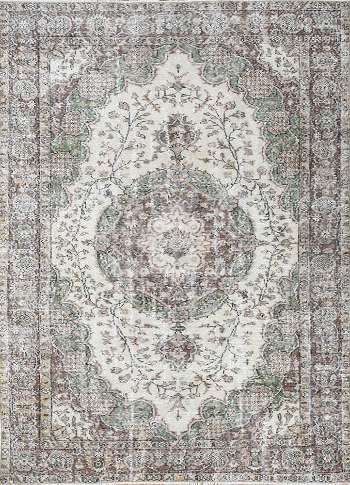 vintage grey and black wool hand knotted Rug - HeadShot
