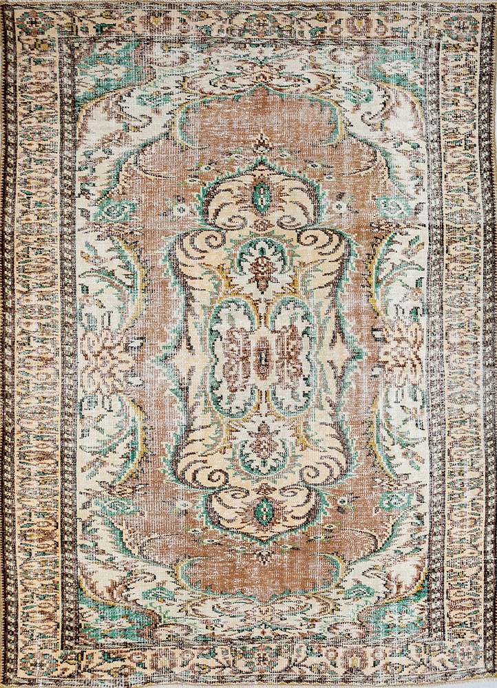 vintage beige and brown wool hand knotted Rug - HeadShot vintage beige and brown wool hand knotted Rug - HeadShot