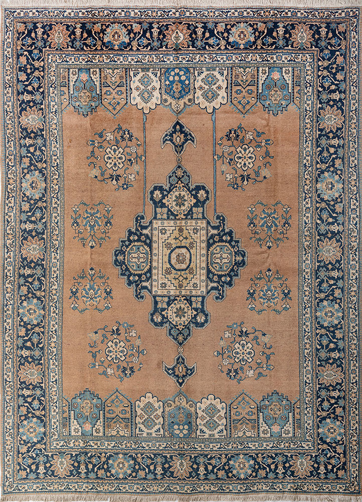 aalam blue wool hand knotted Rug - HeadShot aalam blue wool hand knotted Rug - HeadShot