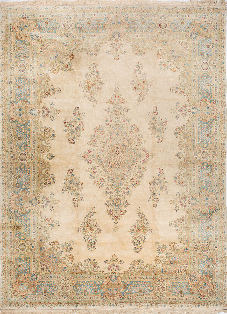 aalam green wool hand knotted Rug - HeadShot