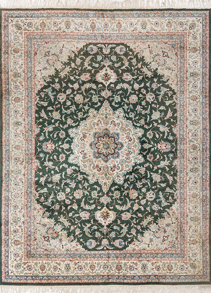 gulmarg green silk hand knotted Rug - HeadShot gulmarg green silk hand knotted Rug - HeadShot