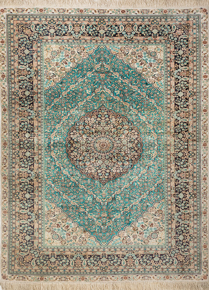 gulmarg green silk hand knotted Rug - HeadShot