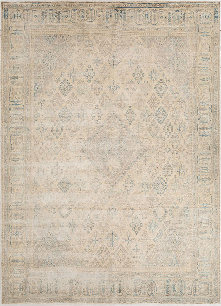 aalam ivory wool hand knotted Rug - HeadShot