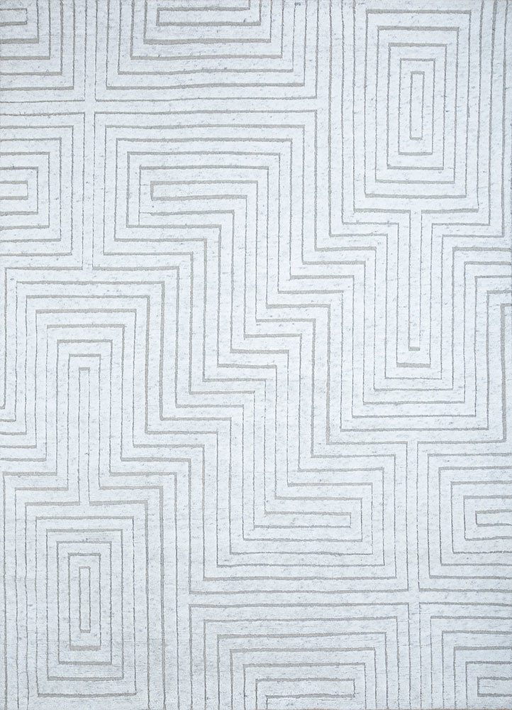 aprezo grey and black wool hand knotted Rug - HeadShot
