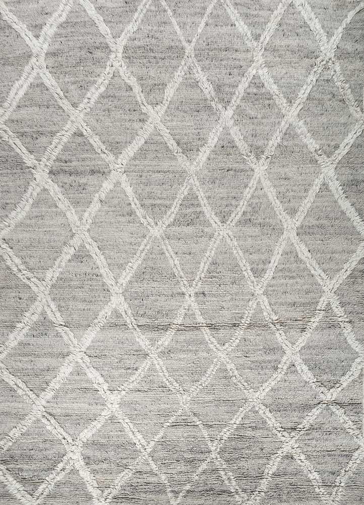 zuri grey and black wool hand knotted Rug - HeadShot