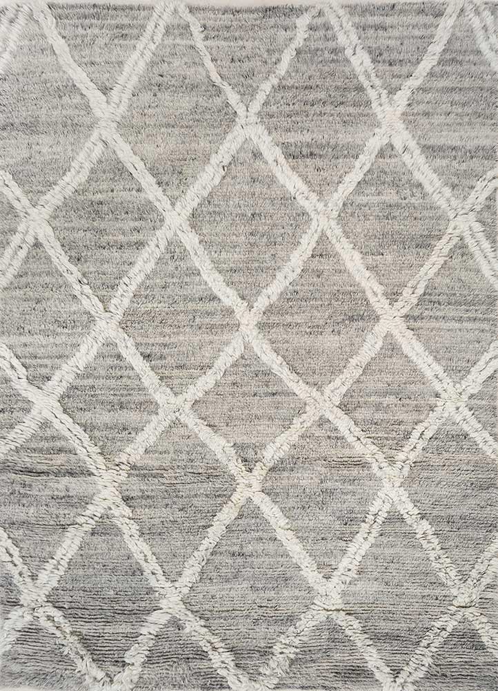 zuri grey and black wool hand knotted Rug - HeadShot