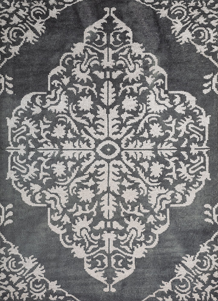 savana grey and black wool and viscose hand knotted Rug - HeadShot savana grey and black wool and viscose hand knotted Rug - HeadShot