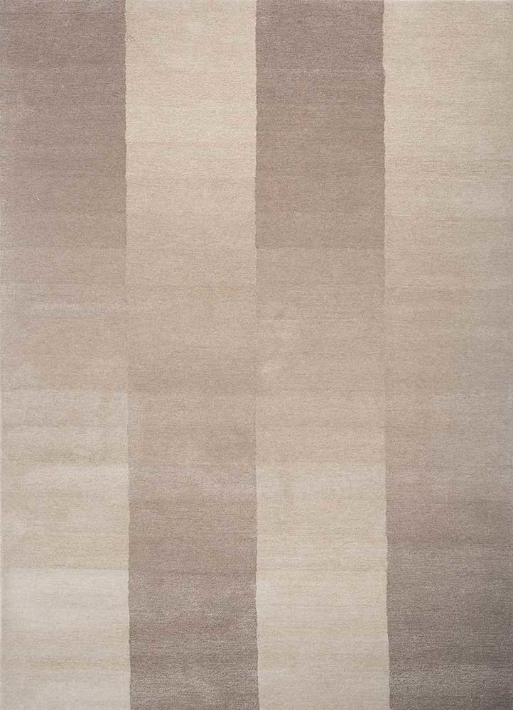 chroma gold wool and viscose hand tufted Rug - HeadShot