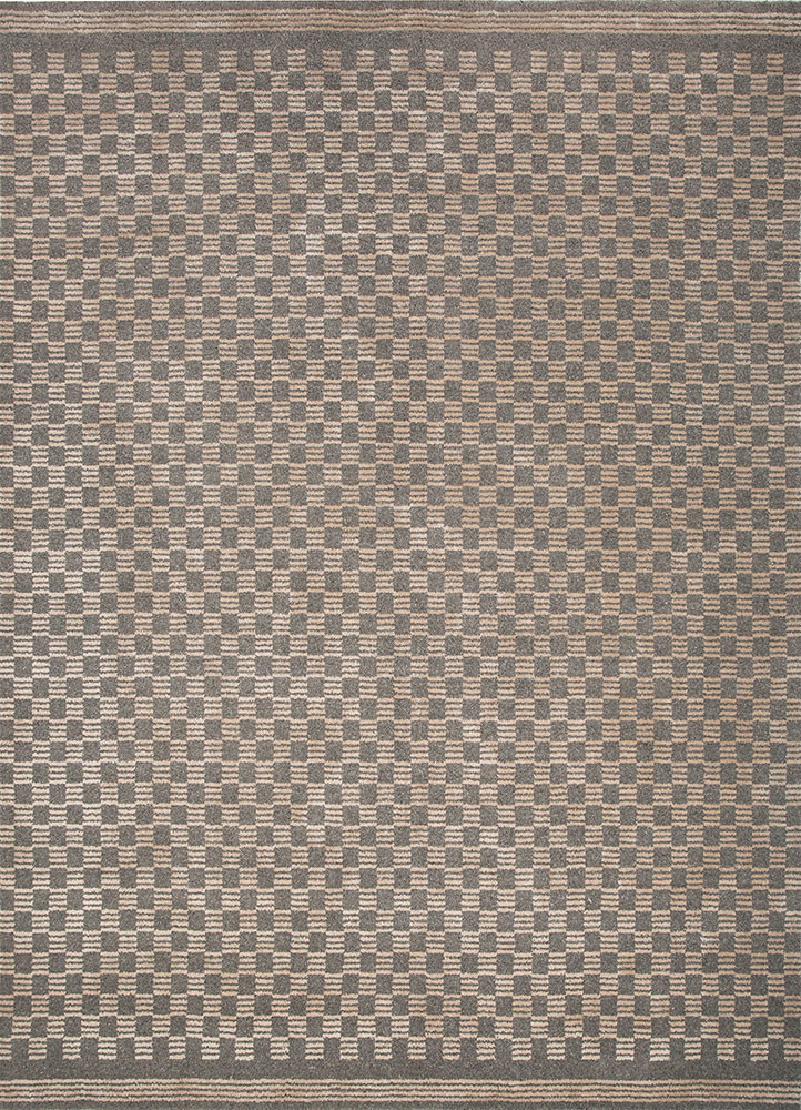 saga grey and black wool hand loom Rug - HeadShot saga grey and black wool hand loom Rug - HeadShot