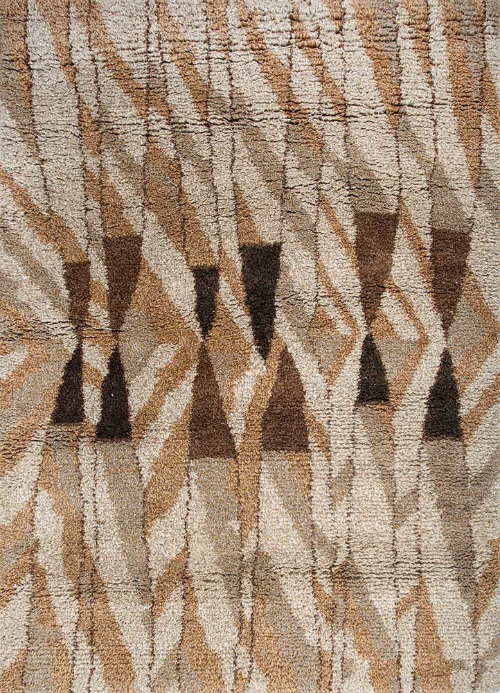 zuri ivory wool hand knotted Rug - HeadShot zuri ivory wool hand knotted Rug - HeadShot