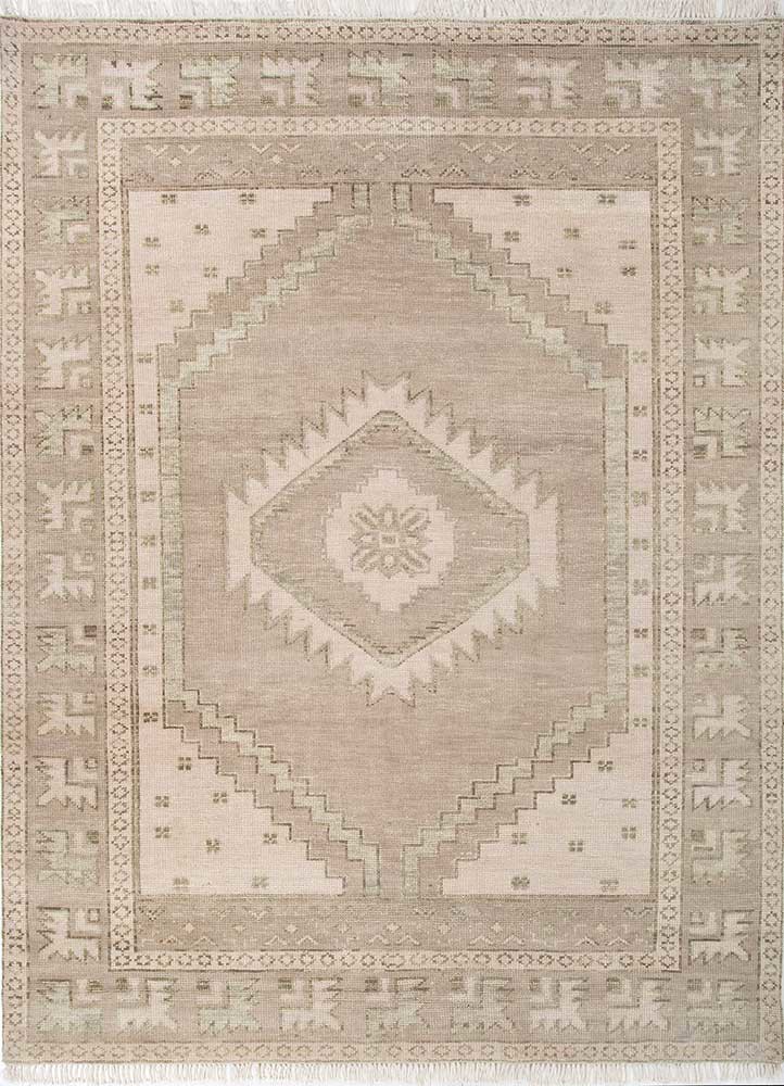  ivory wool hand knotted Rug