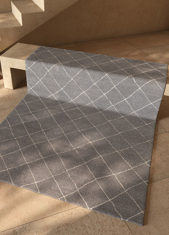 contour grey and black wool and viscose hand tufted Rug - R&D/info contour grey and black wool and viscose hand tufted Rug - R&D/info
