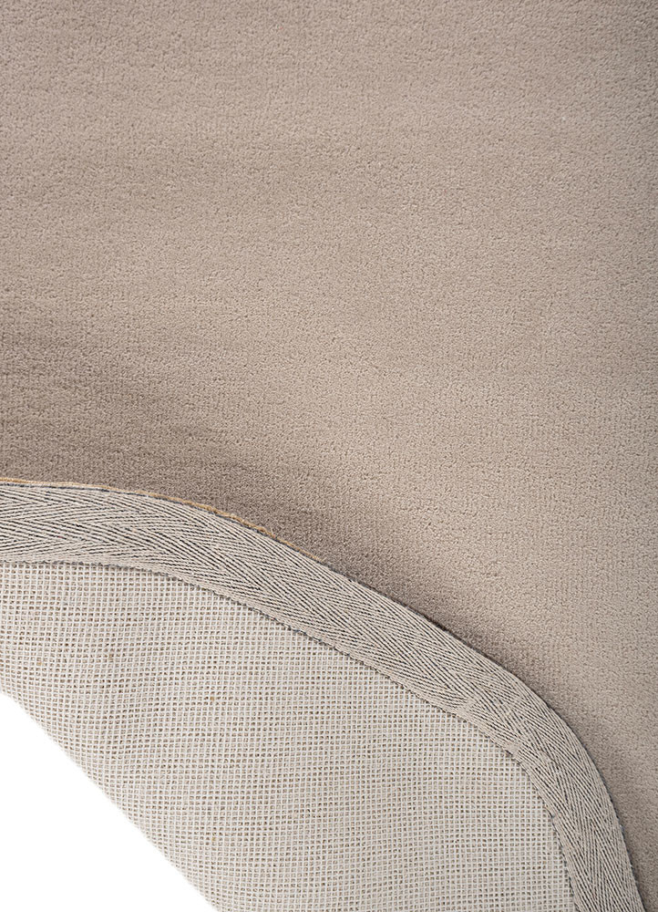 cera ivory wool and viscose hand tufted Rug - Backing Shot cera ivory wool and viscose hand tufted Rug - Backing Shot