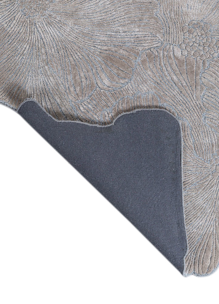 aurelia grey and black viscose hand tufted Rug - Backing Shot aurelia grey and black viscose hand tufted Rug - Backing Shot