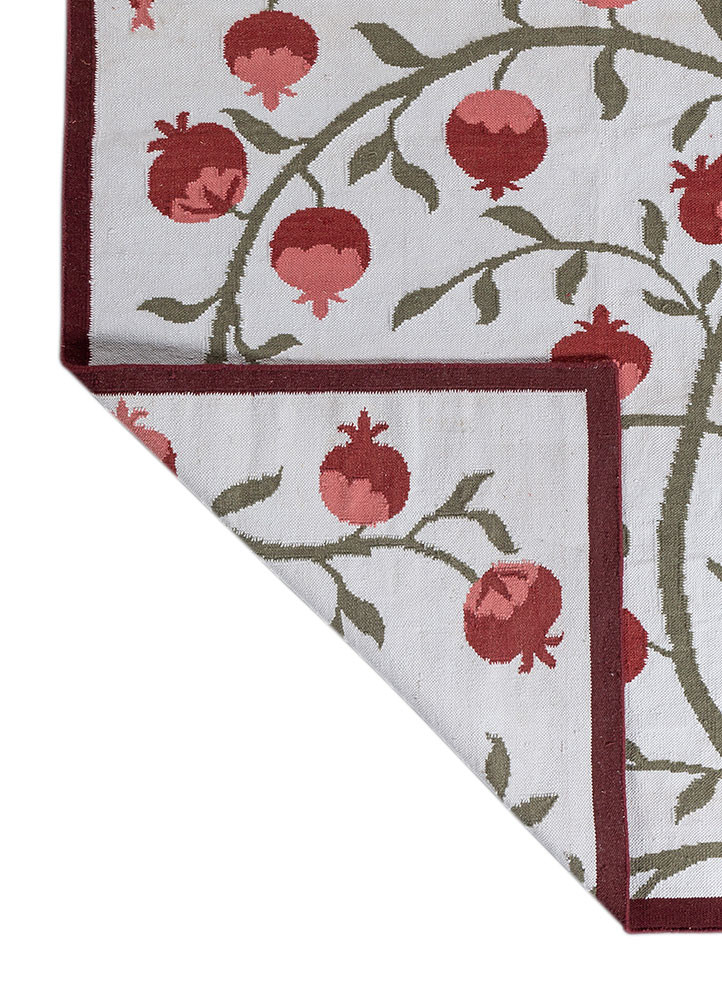 alhambra ivory wool flat weaves Rug - Backing Shot alhambra ivory wool flat weaves Rug - Backing Shot