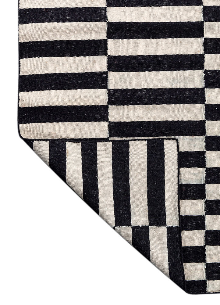 aprezo ivory wool flat weaves Rug - Backing Shot