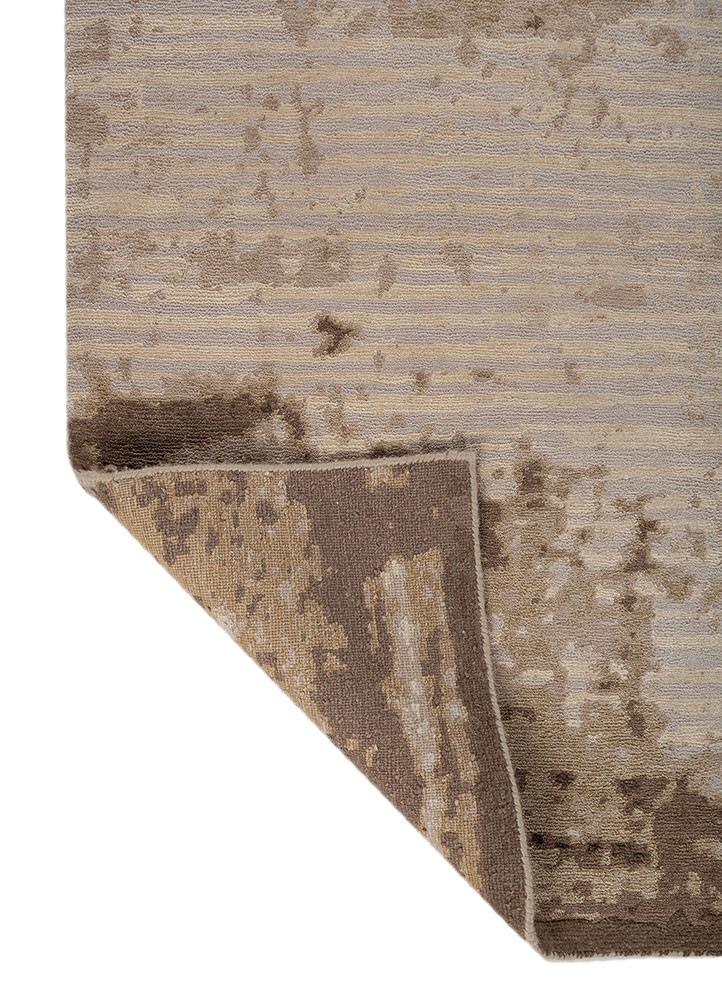 aprezo ivory wool and silk hand knotted Rug - Backing Shot