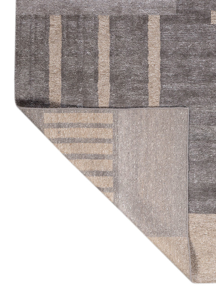 blythe grey and black wool hand knotted Rug - Backing Shot