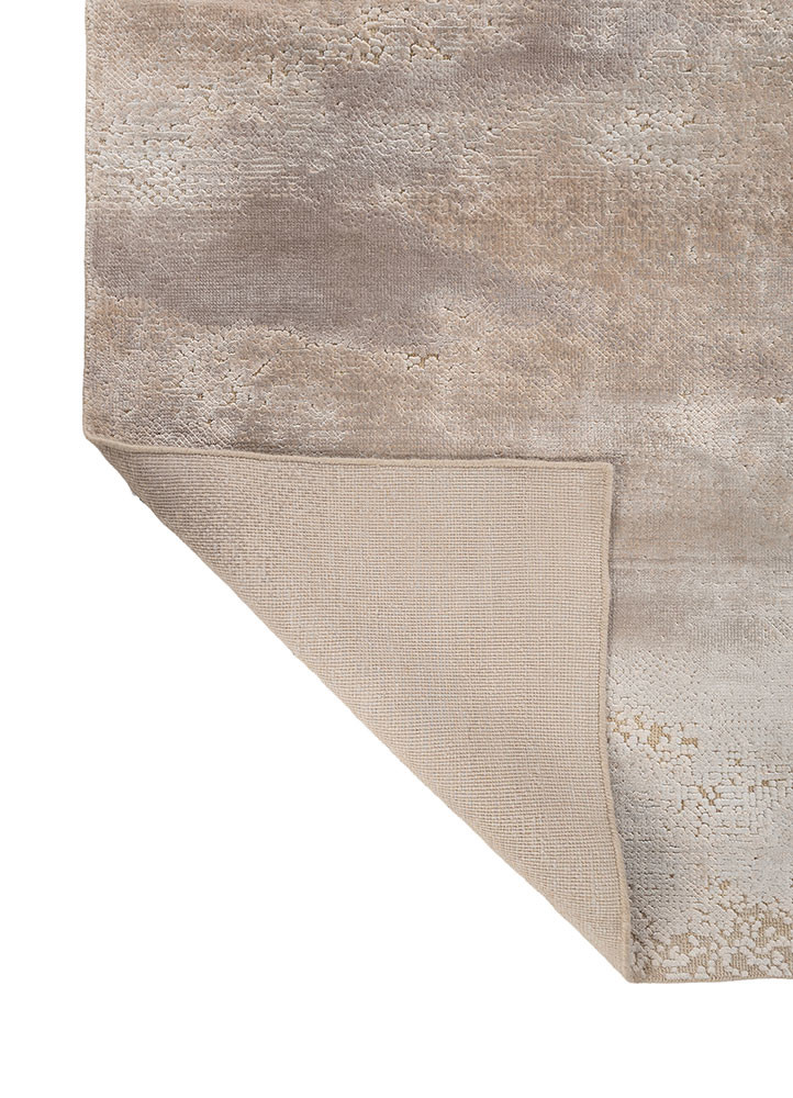 aprezo ivory wool and bamboo silk hand knotted Rug - Backing Shot