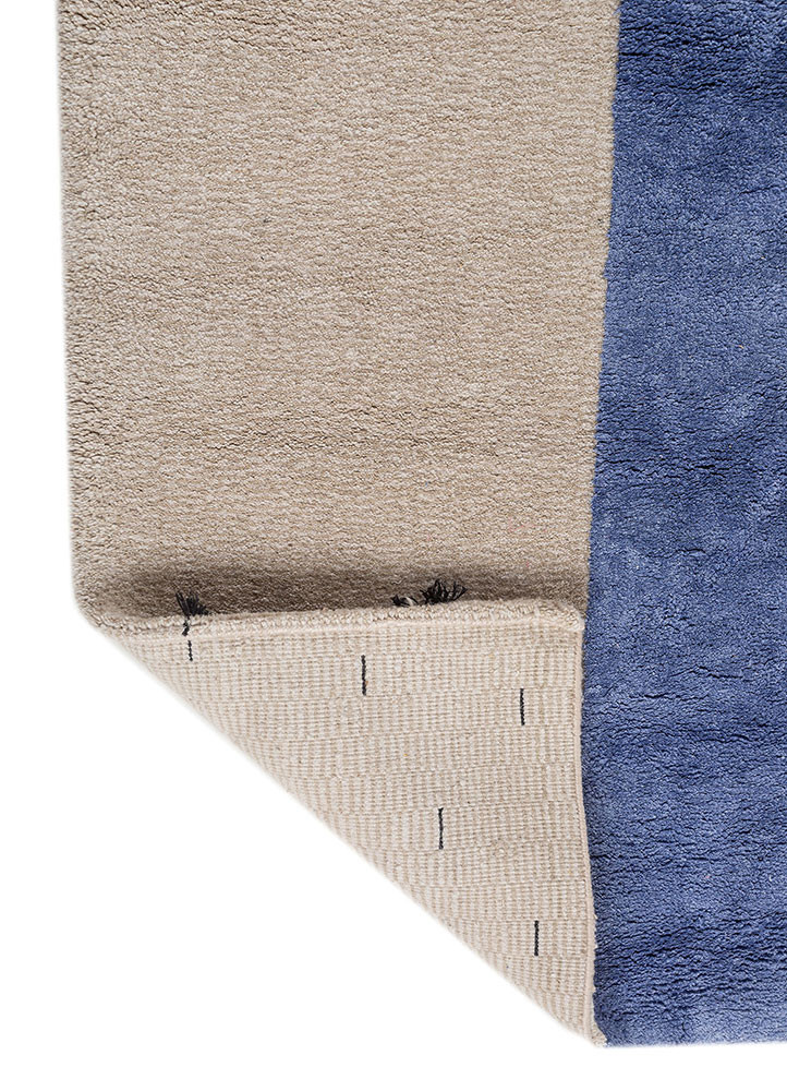 aprezo ivory wool and bamboo silk hand knotted Rug - Backing Shot