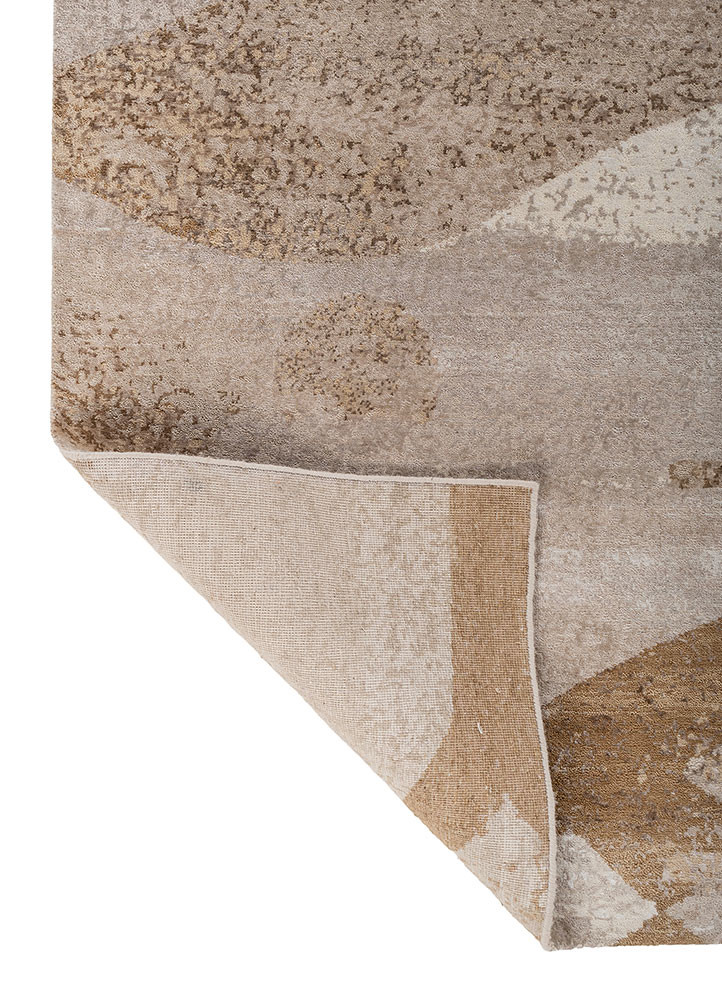 aprezo beige and brown viscose hand knotted Rug - Backing Shot aprezo beige and brown viscose hand knotted Rug - Backing Shot