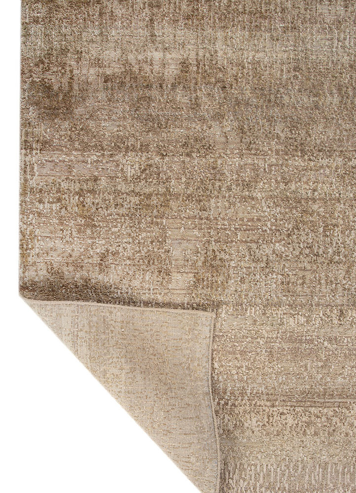 aprezo gold wool and silk hand knotted Rug - Backing Shot