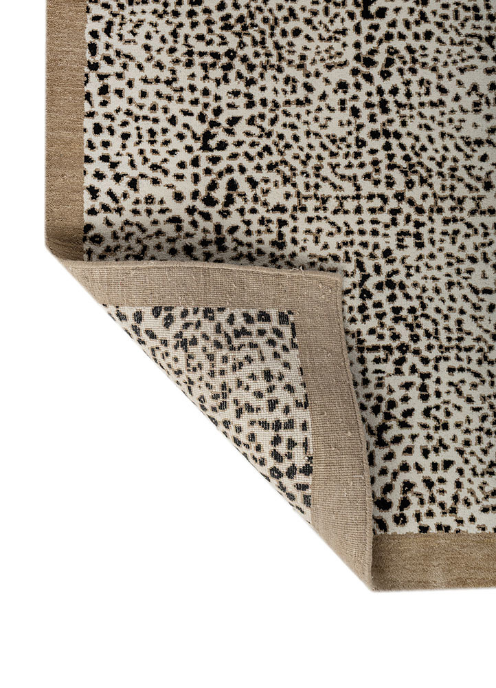 gilded age ivory wool hand knotted Rug - Backing Shot