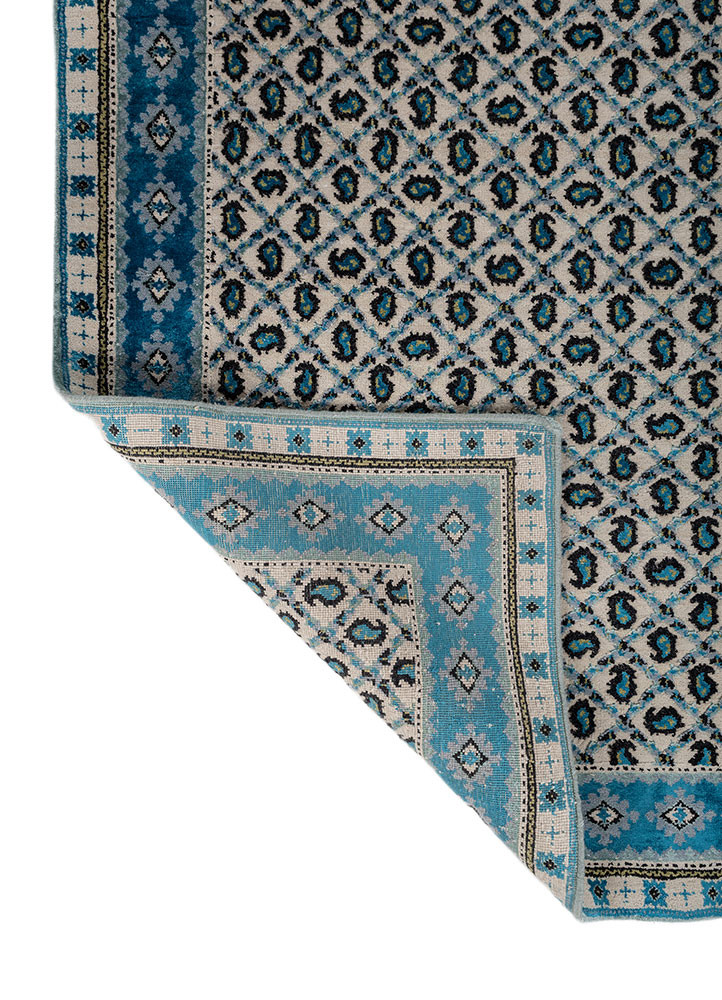 gilded age ivory wool and bamboo silk hand knotted Rug - Backing Shot